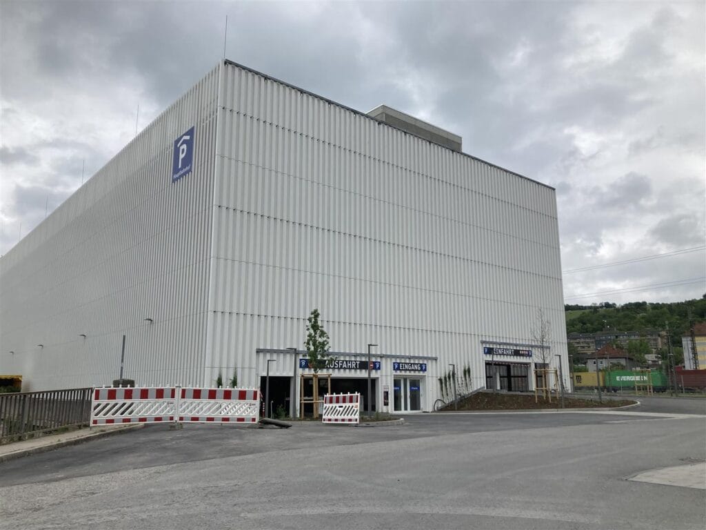 Referenzen 7 Parkhaus Quellenbach Goldbeck